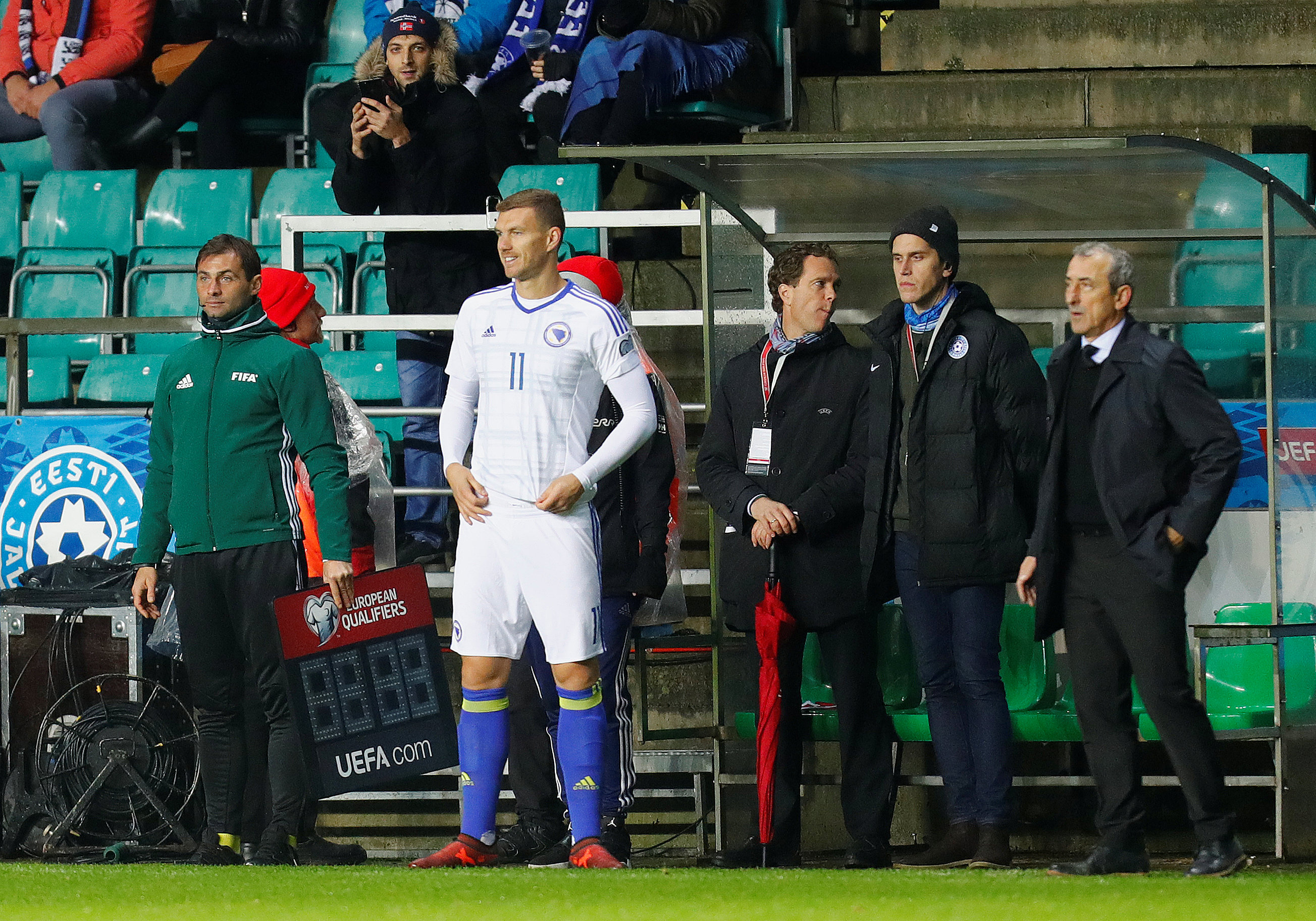 2017-10-10T201314Z_145521295_RC14583C7DE0_RTRMADP_3_SOCCER-WORLDCUP-EST-BIH