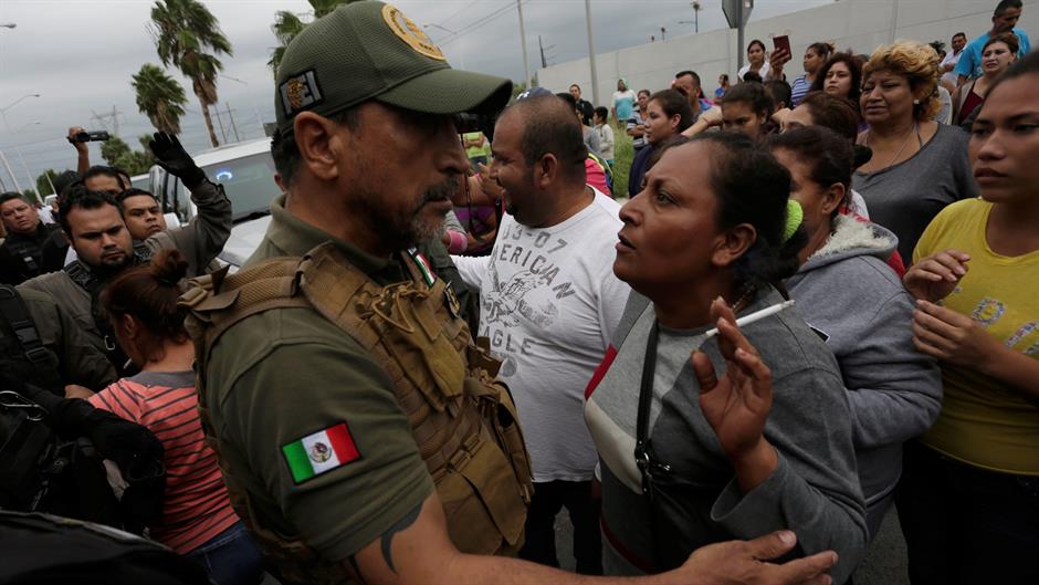 2017-10-10T223055Z_1918739749_RC1853430FB0_RTRMADP_3_MEXICO-VIOLENCE