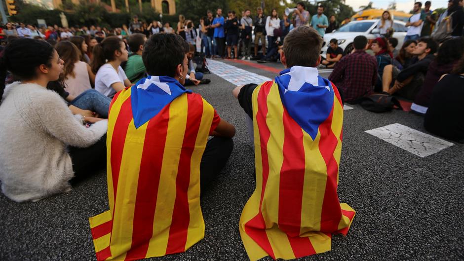 2017-10-17T111628Z_370752763_RC181932BF20_RTRMADP_3_SPAIN-POLITICS-CATALONIA