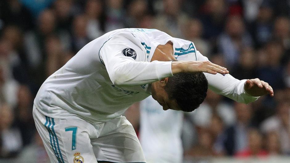 2017-10-17T202941Z_1599113983_RC1880518320_RTRMADP_3_SOCCER-CHAMPIONS-MAD-TOT