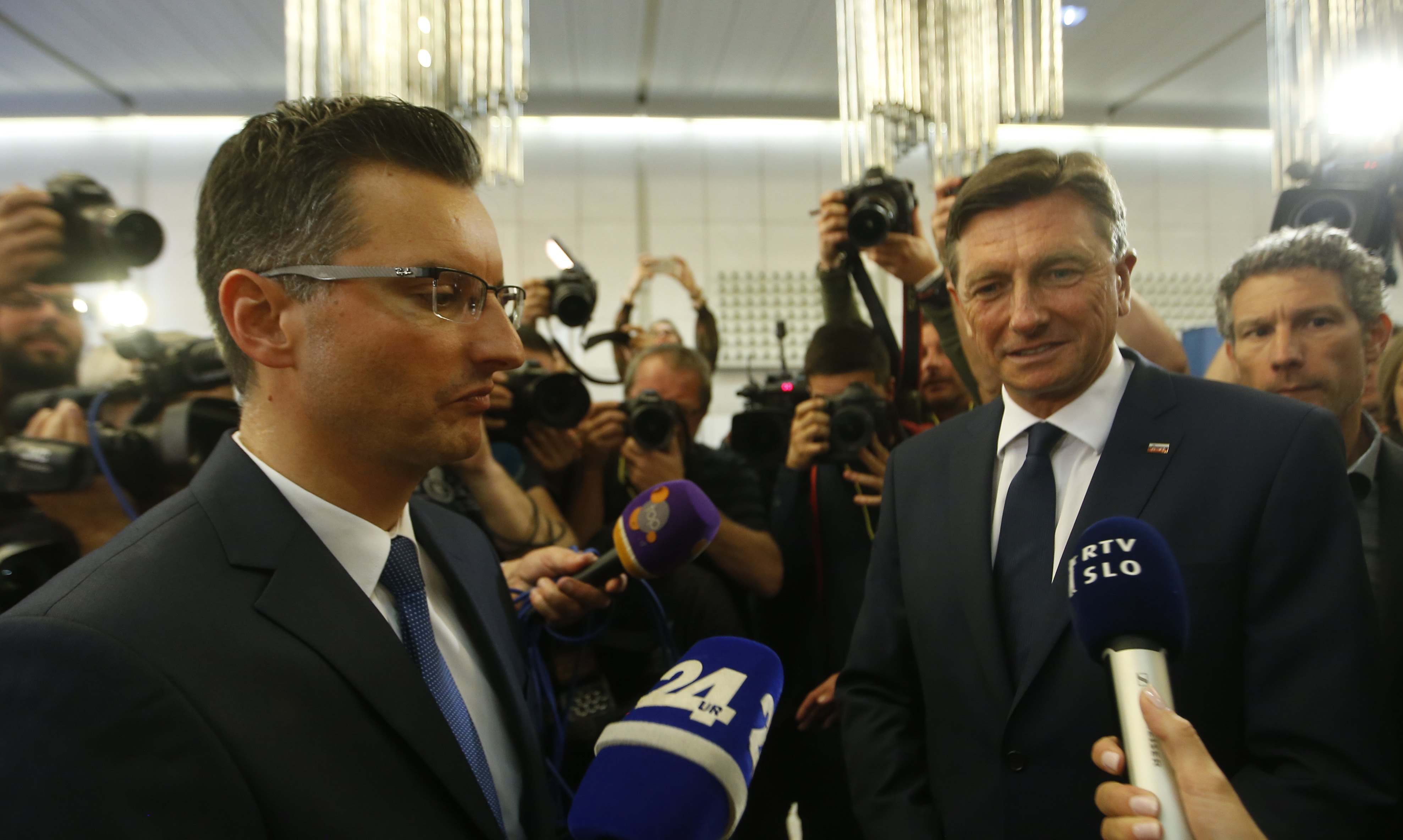 2017-10-22T203655Z_1944774083_UP1EDAM1L9IU8_RTRMADP_3_SLOVENIA-ELECTION
