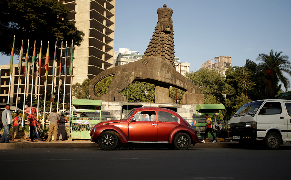 Reuters/Tiksa Negeri
