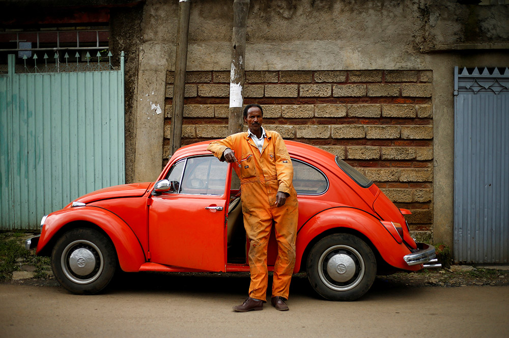 Reuters/Tiksa Negeri