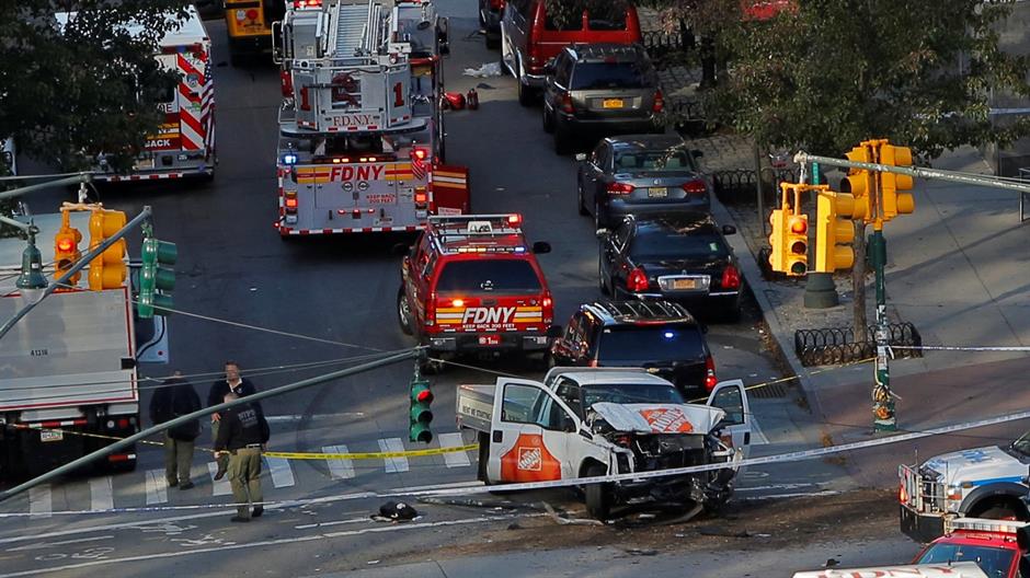 2017-10-31t201711z-2102994232-rc1daea7b4f0-rtrmadp-3-newyork-shooting-171836.jpeg