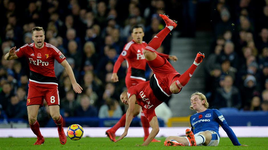 2017-11-05T174537Z_766665206_RC1DD4C11710_RTRMADP_3_SOCCER-ENGLAND-EVE-WAT