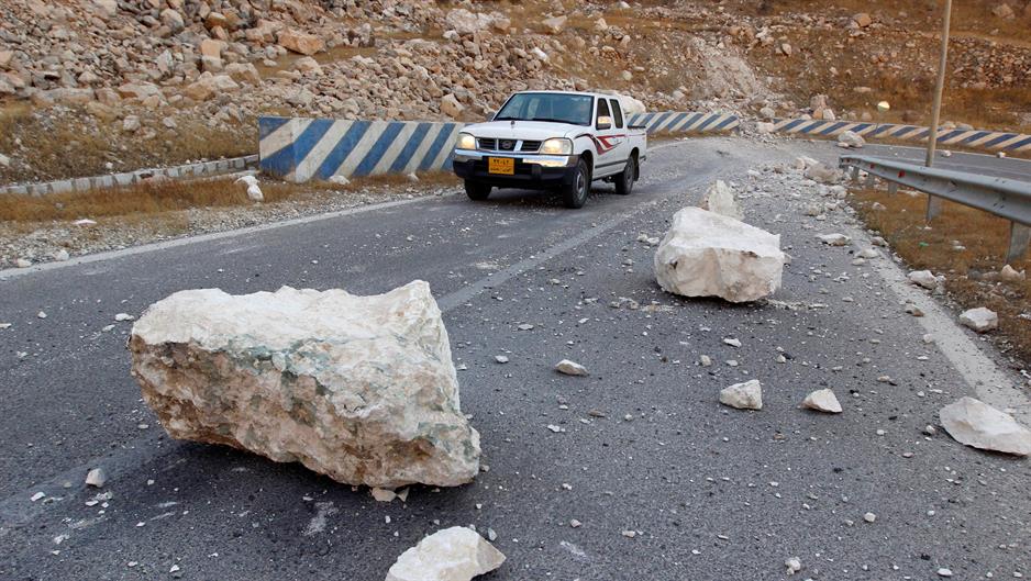 2017-11-13T113452Z_1054650704_RC14EE7E2B80_RTRMADP_3_IRAQ-QUAKE-IRAN