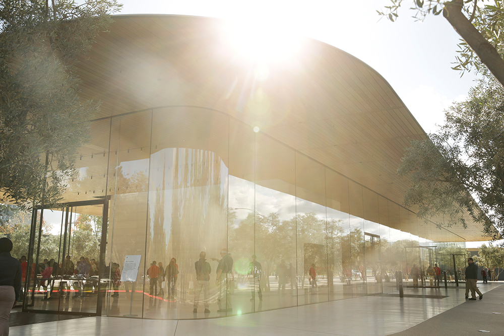 REUTERS/Elijah Nouvelage