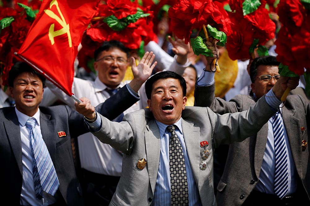 2017-11-30T100259Z_1394782103_RC172C10BAF0_RTRMADP_3_NORTHKOREA-KIMJONGUN-PARADE