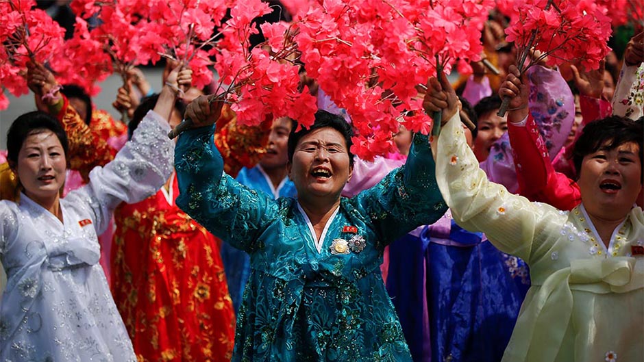 2017-11-30T100314Z_1542468107_RC1671D83AB0_RTRMADP_3_NORTHKOREA-KIMJONGUN-PARADE 1