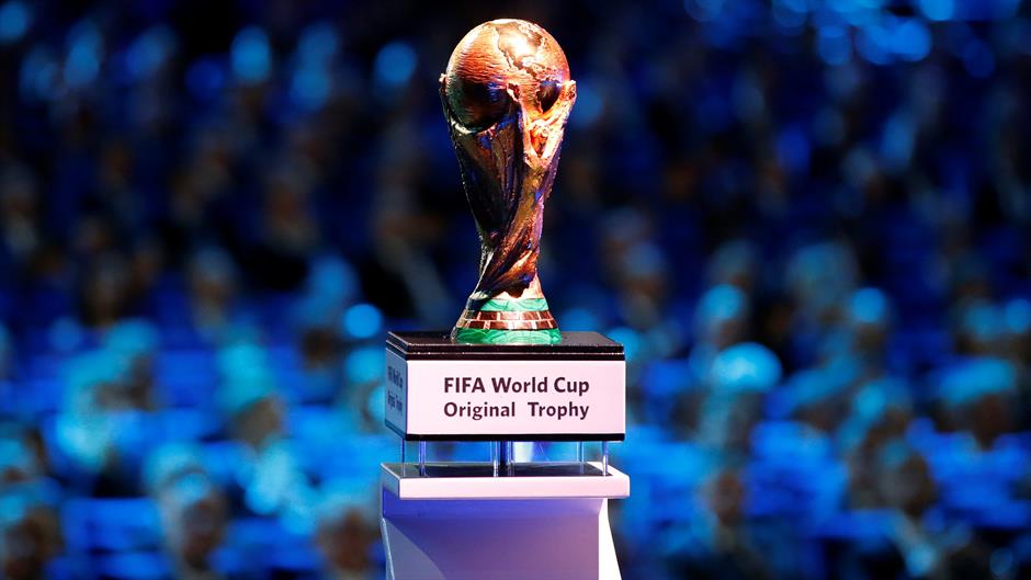 2017-12-01T153113Z_982302685_RC1A46304170_RTRMADP_3_SOCCER-WORLDCUP-DRAW