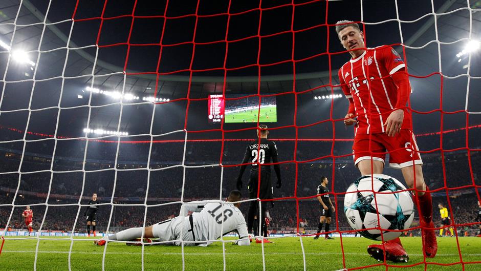 2017-12-05T204249Z_136998715_RC148781D440_RTRMADP_3_SOCCER-CHAMPIONS-BAY-PSG