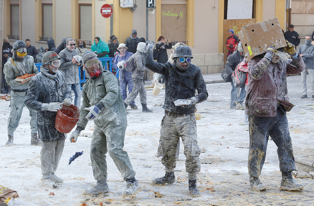 2017-12-28T142903Z_183811883_RC15725A2810_RTRMADP_3_SPAIN-ODDLY