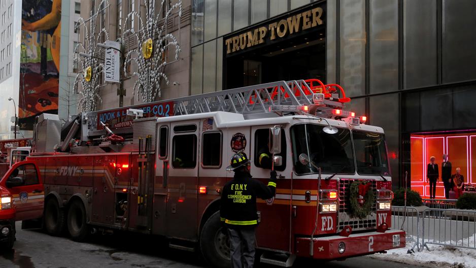 2018-01-08T135113Z_358345734_RC1B9D966E40_RTRMADP_3_NEW-YORK-TRUMP-FIRE