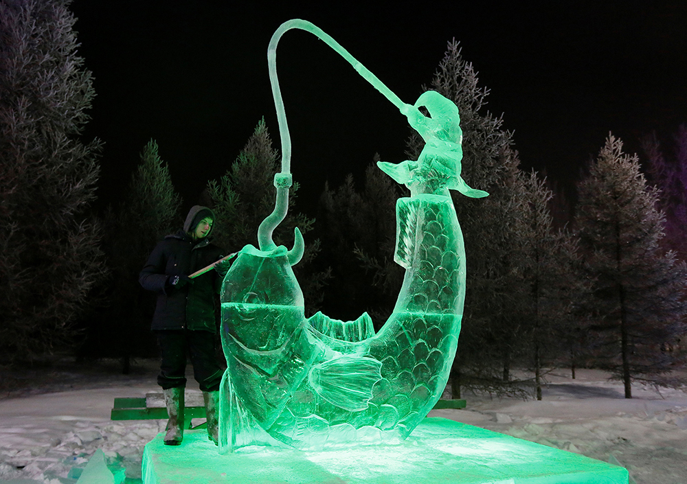 2018-01-10T084455Z_1067142266_RC1EC3769530_RTRMADP_3_RUSSIA-ART