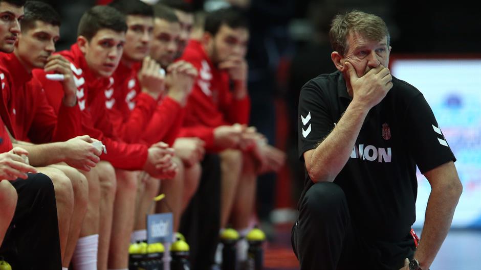 2018-01-16T174239Z_339542419_UP1EE1G1D72BW_RTRMADP_3_HANDBALL-EUROPE-SRB-ISL