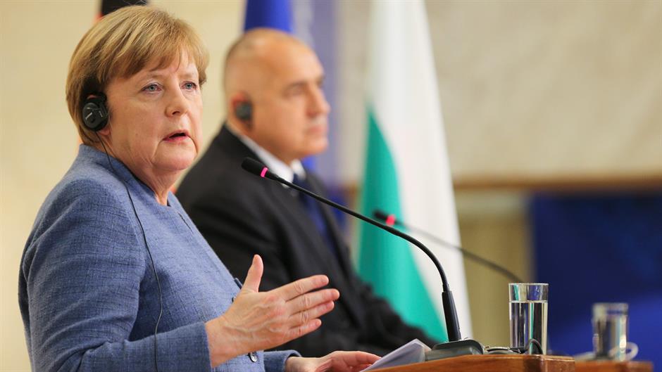 2018-01-20T135143Z_1495787591_RC158209F390_RTRMADP_3_EU-GERMANY-BULGARIA