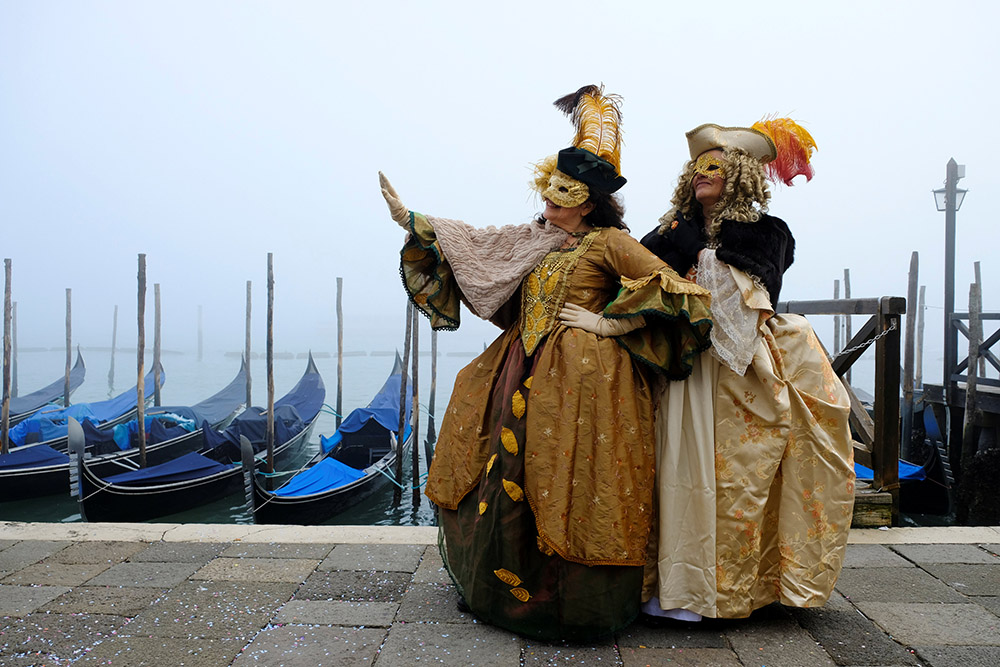2018-01-28T181459Z_1105761064_RC15BC909250_RTRMADP_3_ITALY-CARNIVAL-VENICE