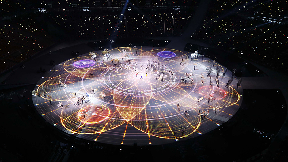 2018-02-09T111340Z_557842419_DEVEE290V6RMW_RTRMADP_3_OLYMPICS-2018-OPENING 11