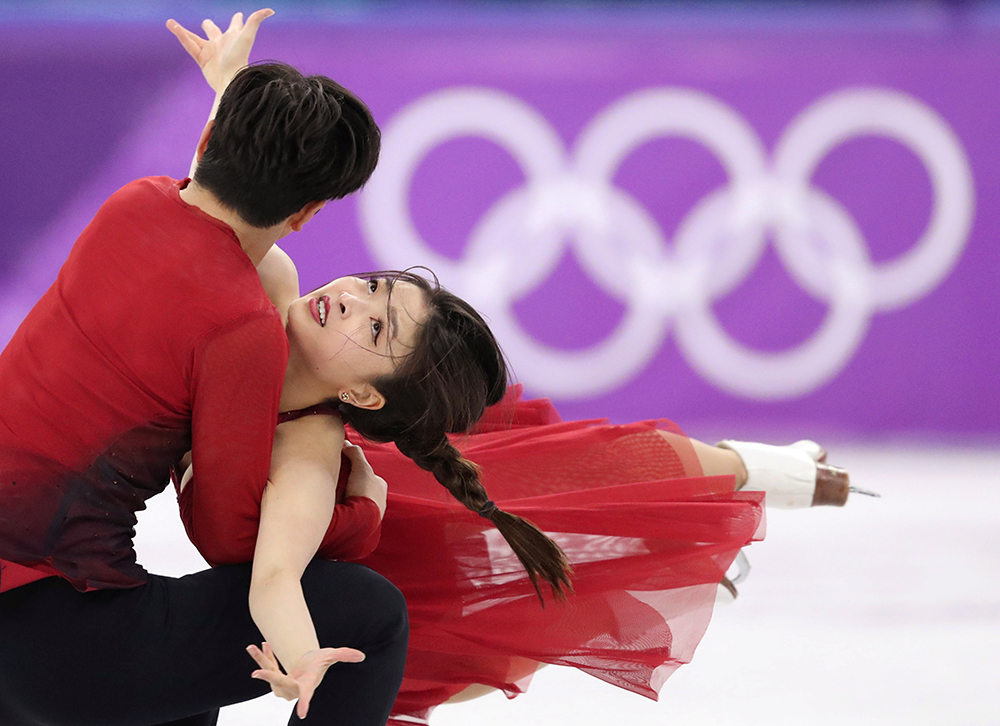 2018-02-20T063127Z_2051007869_RC177C984350_RTRMADP_3_OLYMPICS-2018-FIGS-M-DANCE