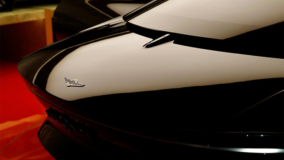 2018-03-06T155815Z_1513714677_RC15D7B92830_RTRMADP_3_AUTOSHOW-GENEVA 11