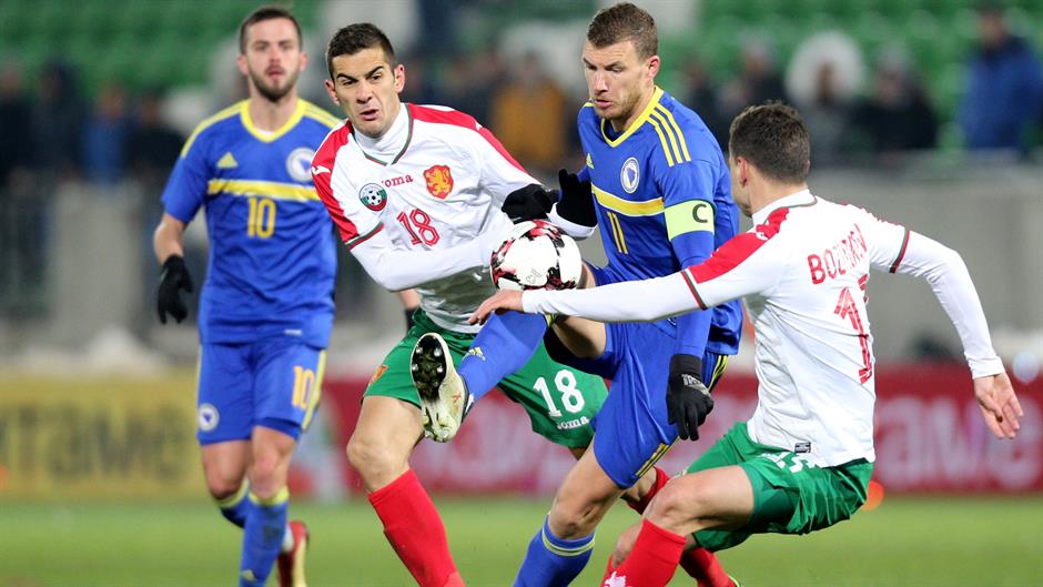 2018-03-23T182121Z_180709791_RC1CF7598AF0_RTRMADP_3_SOCCER-FRIENDLY-BGR-BIH