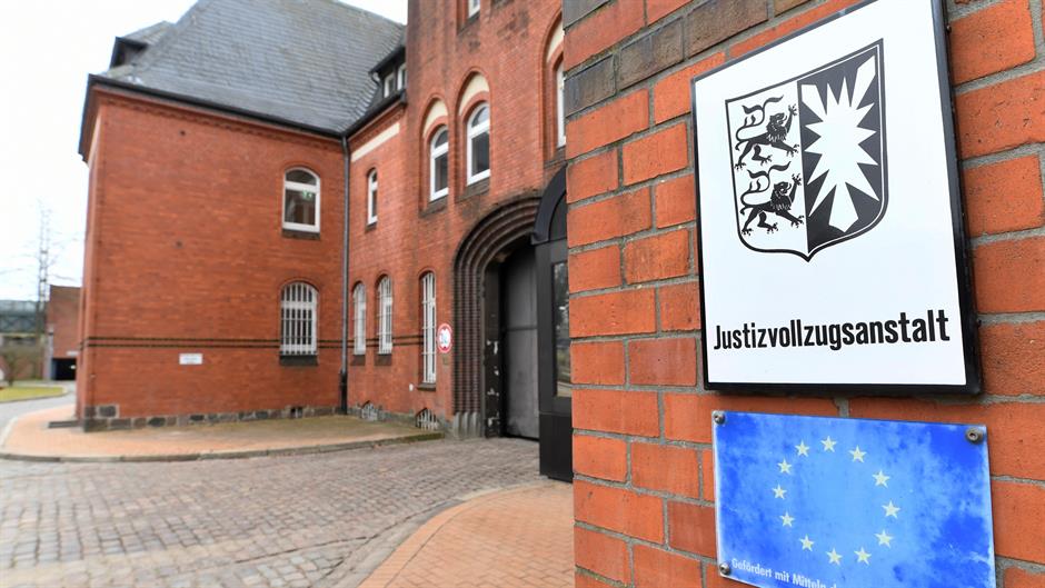 2018-03-25T131853Z_1372526430_RC18BB4ED690_RTRMADP_3_SPAIN-POLITICS-CATALONIA-GERMANY