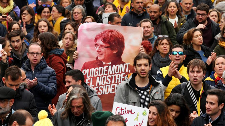 2018-03-25T154120Z_34206636_RC13C91FA870_RTRMADP_3_SPAIN-POLITICS-CATALONIA-PUIGDEMONT