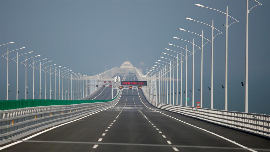 2018-03-28t124033z-1222277048-rc1f4e40fe00-rtrmadp-3-china-bridge-190036.jpeg