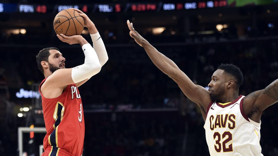 2018-03-31T012249Z_2071294354_NOCID_RTRMADP_3_NBA-NEW-ORLEANS-PELICANS-AT-CLEVELAND-CAVALIERS