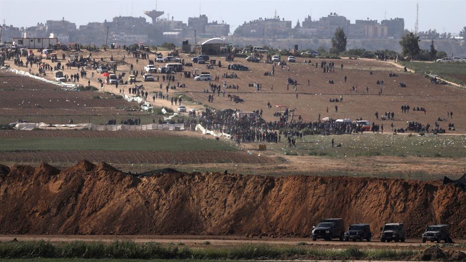 2018-03-31T164508Z_1401125318_RC1BBA0AA380_RTRMADP_3_ISRAEL-PALESTINIANS-PROTESTS