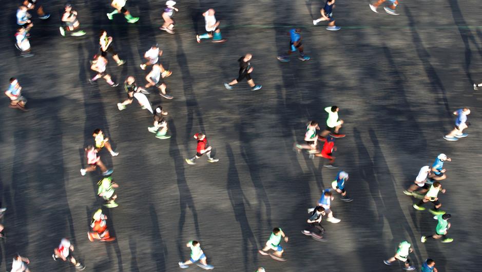 2018-04-08T110243Z_1370049543_RC1C859AACA0_RTRMADP_3_ATHLETICS-MARATHON-PARIS