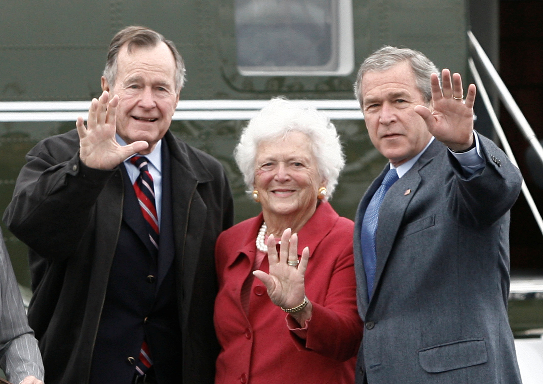 2018-04-17T235641Z_861887597_RC152A244E90_RTRMADP_3_PEOPLE-BARBARABUSH