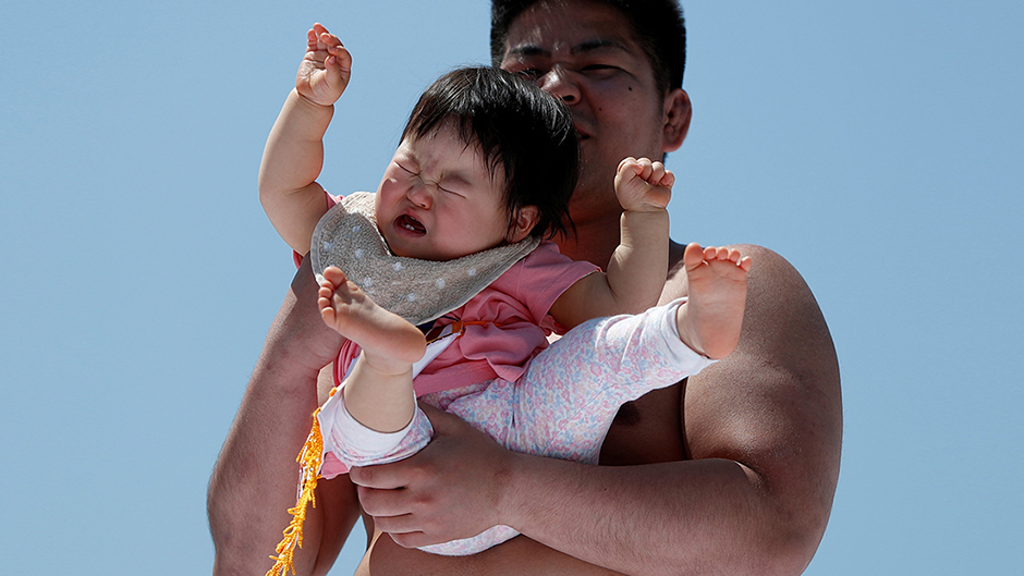 2018-04-28T100037Z_268656730_RC1ABD953310_RTRMADP_3_SUMO-JAPAN-BABIES