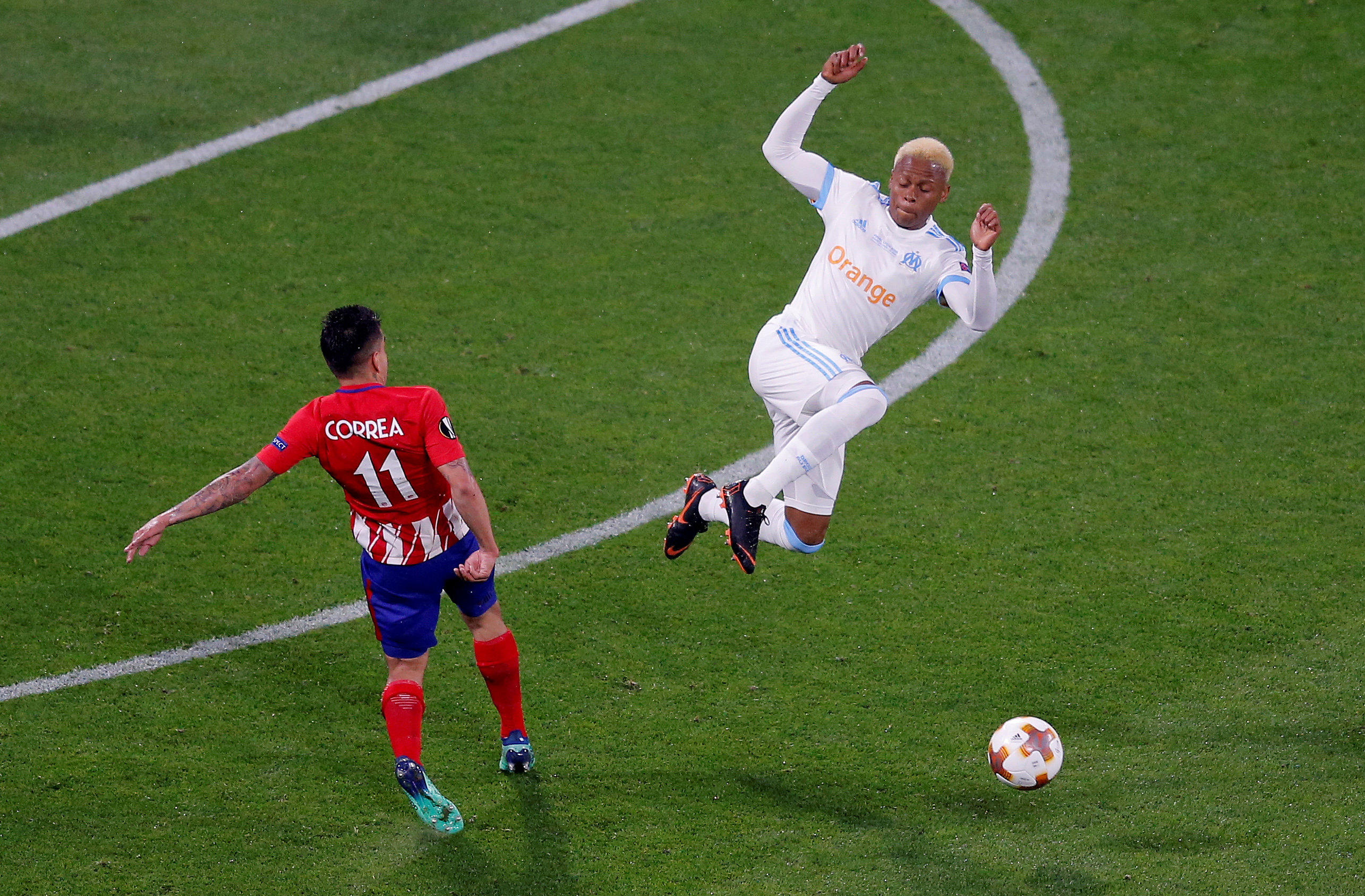 2018-05-16T200644Z_1340159352_RC131C0BF920_RTRMADP_3_SOCCER-EUROPA-FINAL