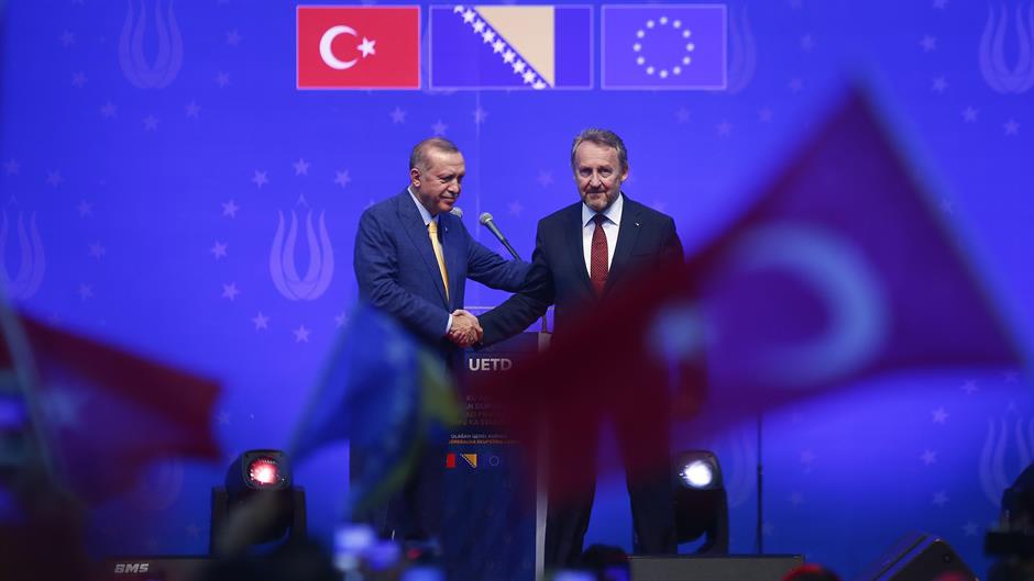 2018-05-20T145121Z_1128187083_UP1EE5K159KNH_RTRMADP_3_TURKEY-ELECTION-BOSNIA