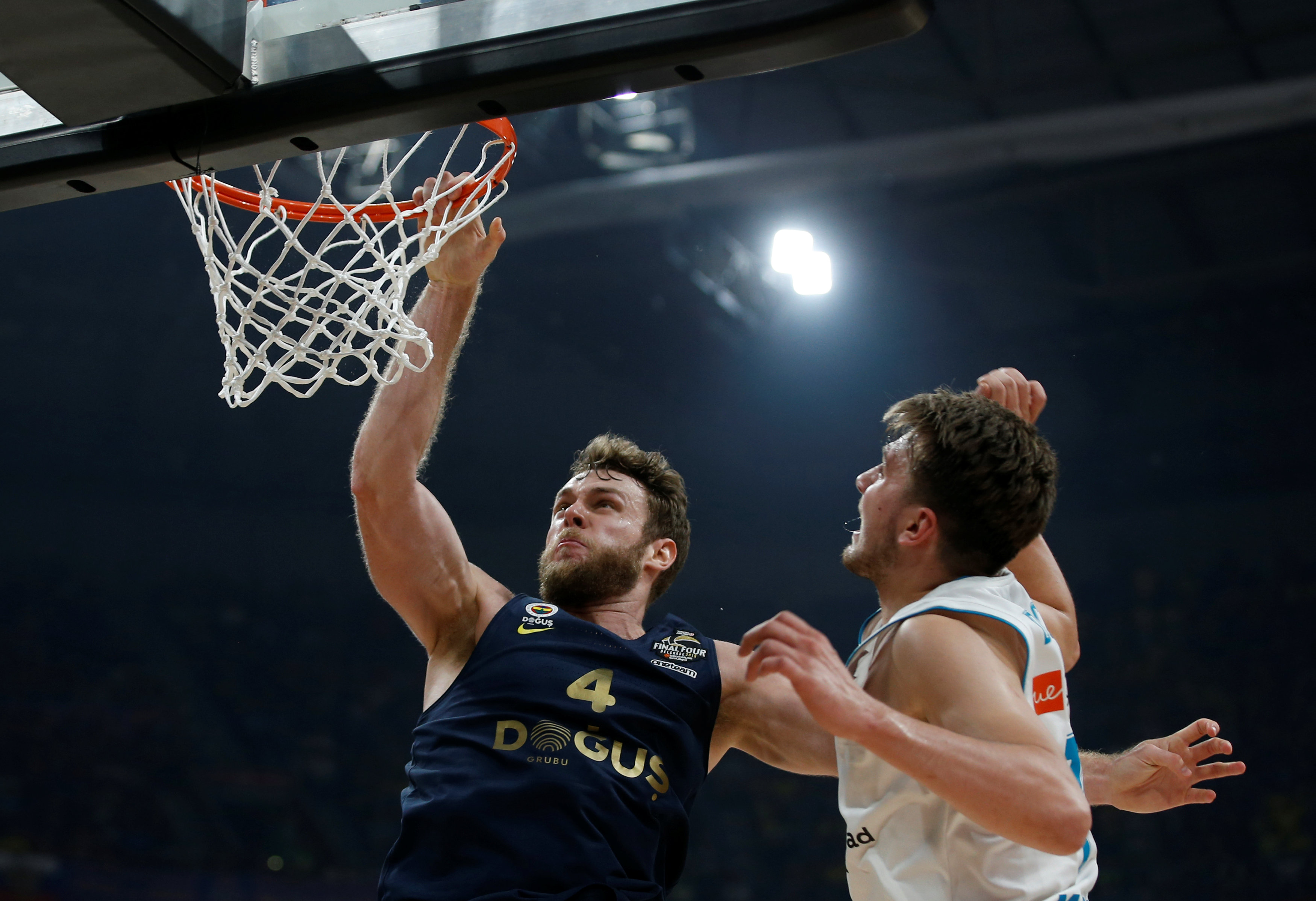 2018-05-20T193722Z_1376449547_RC1C4D622700_RTRMADP_3_BASKETBALL-EUROLEAGUE