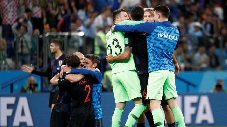 2018-06-21T195952Z_769414254_RC1E94469F60_RTRMADP_3_SOCCER-WORLDCUP-ARG-CRO