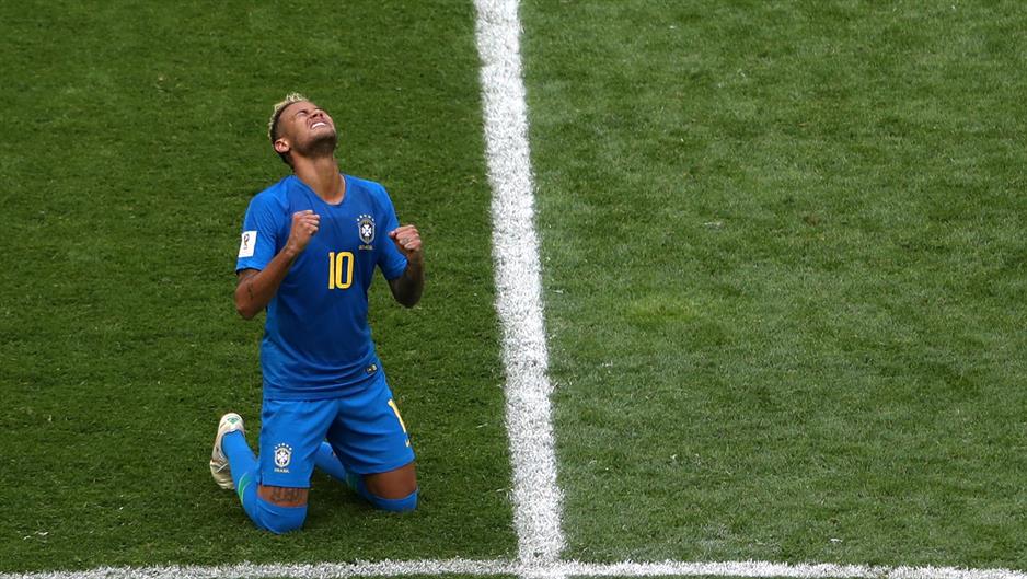 2018-06-22T144726Z_1910875149_RC1E8408B280_RTRMADP_3_SOCCER-WORLDCUP-BRA-CRI