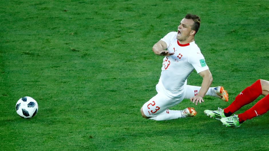 2018-06-22T201222Z_45205552_RC13B59CC1A0_RTRMADP_3_SOCCER-WORLDCUP-SRB-SWI