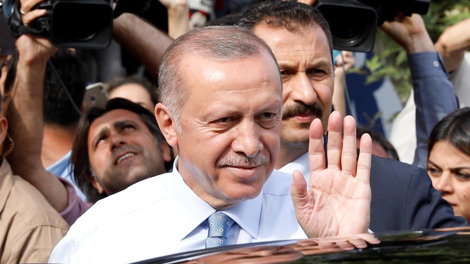 2018-06-24T150614Z_476652103_RC1C1107EC10_RTRMADP_3_TURKEY-ELECTION