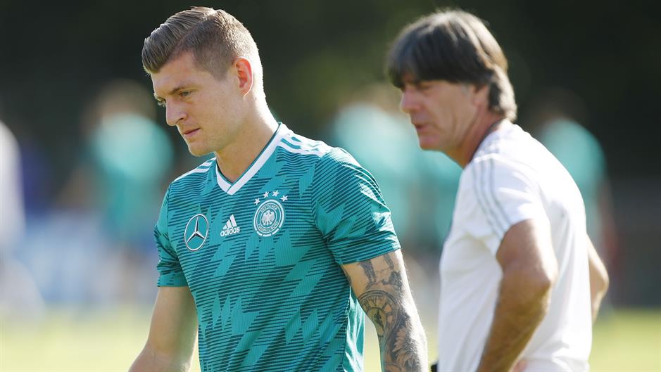 2018-06-25T142036Z_508645377_UP1EE6P13UB2R_RTRMADP_3_SOCCER-WORLDCUP-GER