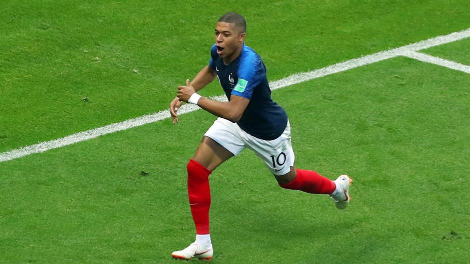 2018-06-30T153452Z_588588719_RC1FC31C8F10_RTRMADP_3_SOCCER-WORLDCUP-FRA-ARG