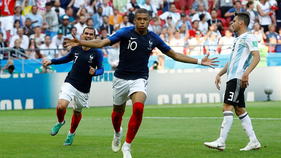 2018-07-01T110611Z_72533402_RC1665EAD140_RTRMADP_3_SOCCER-WORLDCUP-FRA-ARG