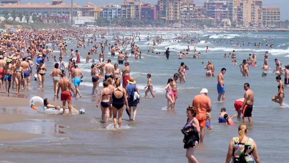2018-07-01T150553Z_380253668_RC17819CAB90_RTRMADP_3_SPAIN-TOURISM