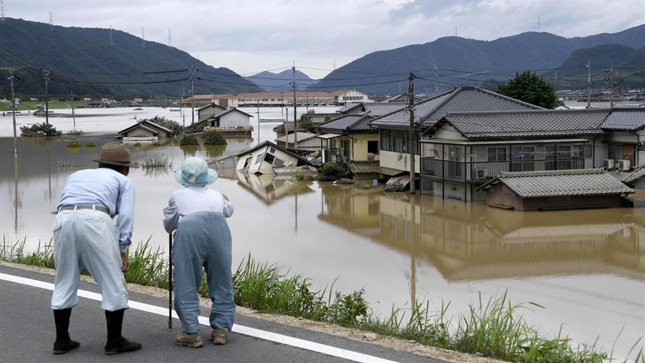 2018-07-08T104159Z_2135301952_RC1D127BCB20_RTRMADP_3_WEATHER-JAPAN