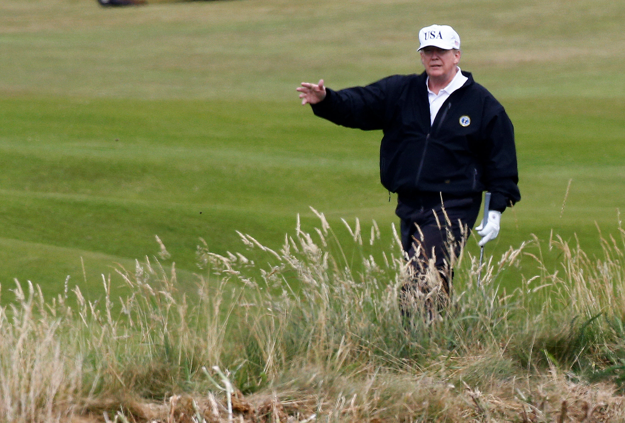 2018-07-14T125406Z_425218555_RC16A2CD22E0_RTRMADP_3_USA-TRUMP-BRITAIN