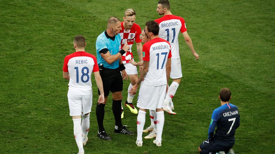 2018-07-15T152310Z_1535160952_RC14B35890A0_RTRMADP_3_SOCCER-WORLDCUP-FINAL