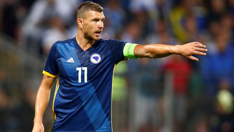 2018-09-11T190949Z_1409345932_RC182D35A730_RTRMADP_3_SOCCER-UEFA-NATIONS-BIH-AUT