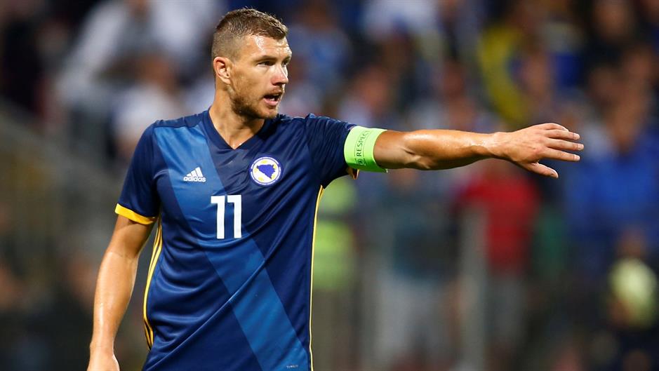 2018-09-11T190949Z_1409345932_RC182D35A730_RTRMADP_3_SOCCER-UEFA-NATIONS-BIH-AUT