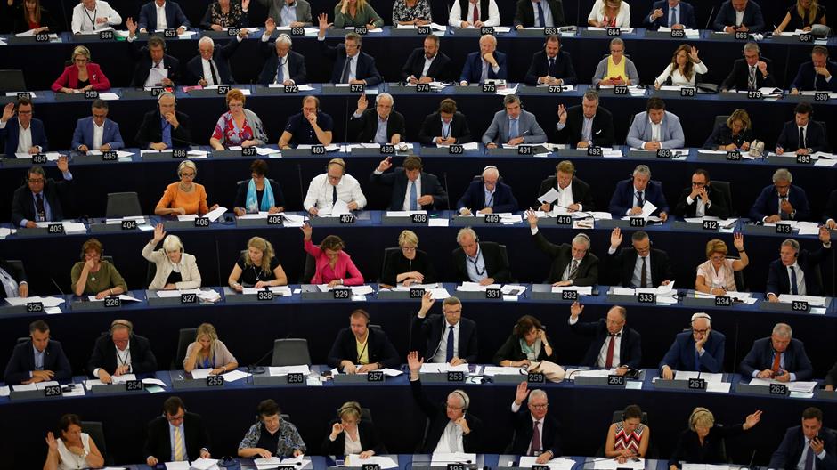 2018-09-12T104418Z_1878771450_RC14755A0820_RTRMADP_3_EU-COPYRIGHT